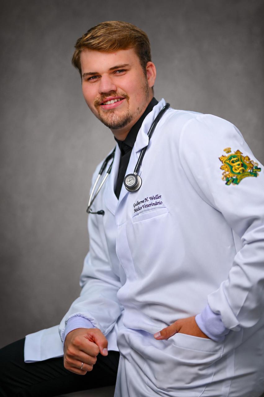 Dr. Guilherme, médico-veterinário